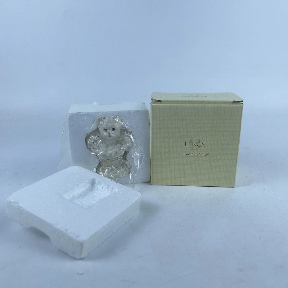 Lenox Mini Kitty Ivory & Gold Cat‎ Kitten in Flower Basket Decorative Figurine